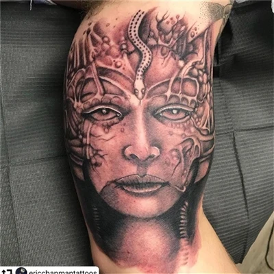 Ett annat landskap i tatueringar